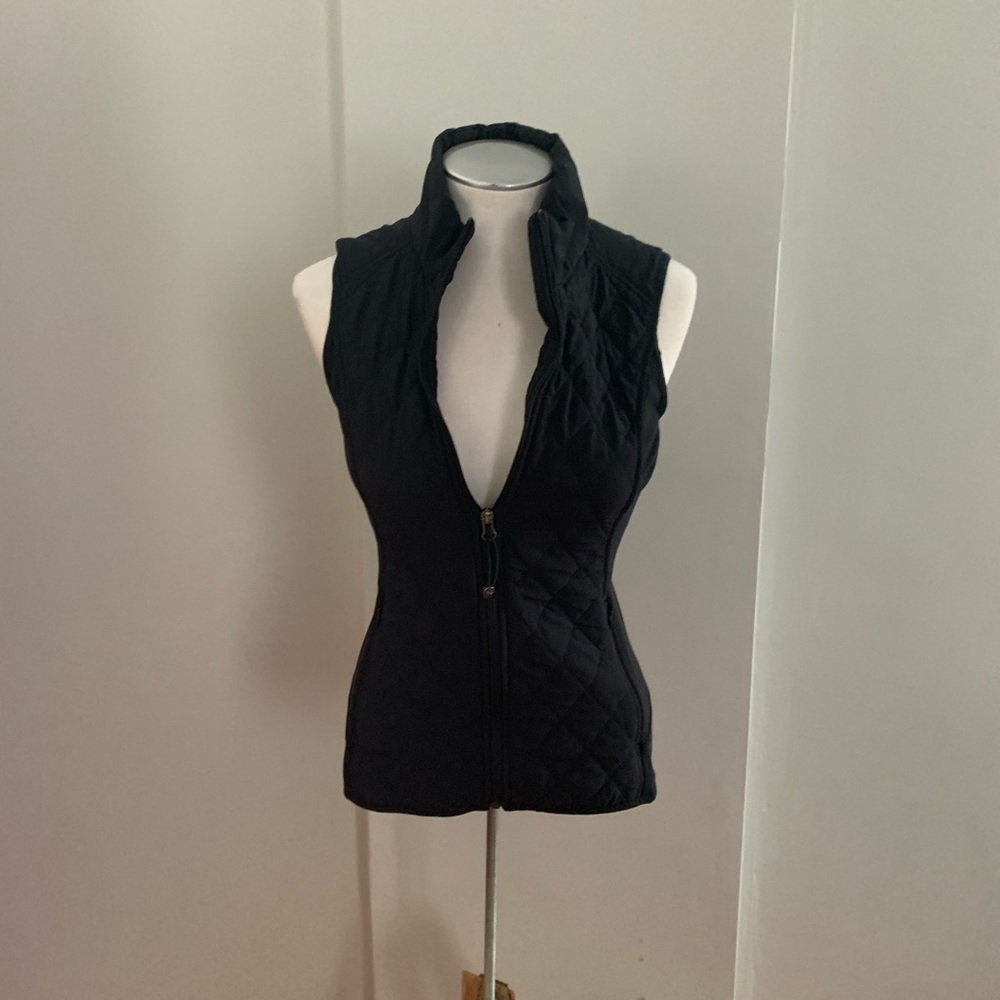 Athleta vest